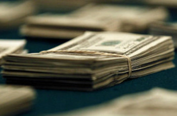 На міжбанку гривня впала до рівня весни 2009