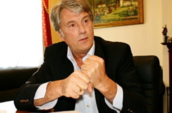 Віктор Ющенко: З нації глузують, а вона того не помічає