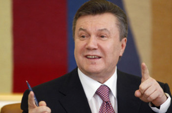 Шпагат Януковича: між Москвою та Брюсселем