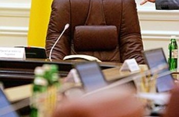 В кабинете затеяли перестановку