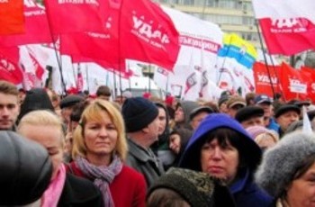 Украинская оппозиция требует честного подсчета голосов