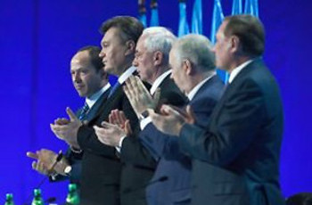 Поствиборний пейзаж України: важка перемога Партії регіонів