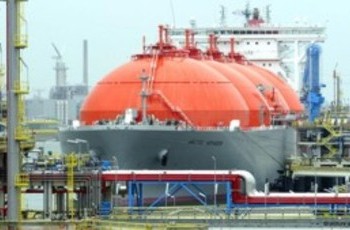 Киев: Скандал с испанцами - не помеха LNG-терминалу