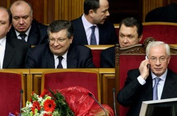 Эксперты: Правительство Азарова не оправдало ожиданий украинцев