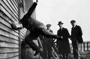 Лобные кости премьера: почему экономика, едва набрав ход, врезалась в бетонную стену