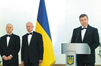 Старикам здесь самое место