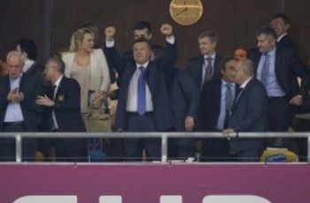 Олигархов удаляют с поля