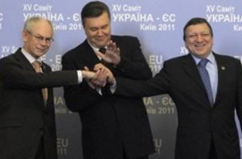 Янукович в Брюсселе: саммит несбыточных надежд?