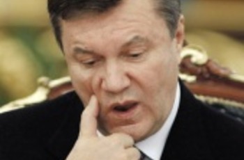 Виктор Янукович готовит запасной аэродром