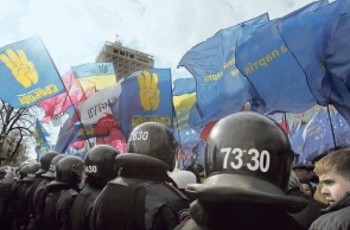 Украинская оппозиция готовится взять Киев