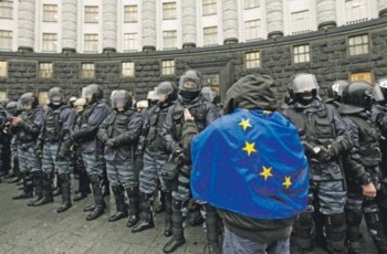 Евроинтеграцию в Киеве травили газом