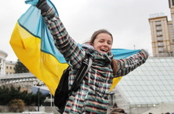 Студенти вийшли на Євромайдан. Табачник просить задуматись