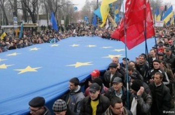 Немецкий политик: У Киева нет альтернативы сближению с ЕС
