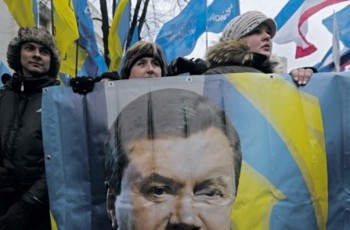 Запад готовит санкции против украинской власти