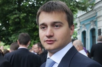 Глава ДУСі Сергій Березенко: Якщо б я взяв гроші у Звягільського, то як би він міг вступити в Опозиційний блок?