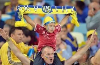 Матч плей-офф ЧМ Украина может провести без зрителей