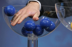 Сегодня — жеребьевка плей-офф Лиги чемпионов и Лиги Европы