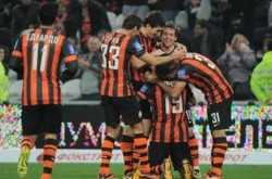 Премьер-лига. Лидеры побеждают