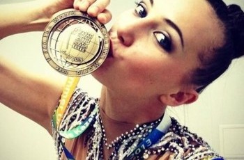 Ризатдинова выиграла две золотых медали на этапе Кубка мира