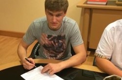 Гладкий подписал контракт с «Шахтером»