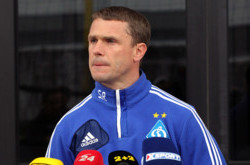 Ребров подписал контракт на 3 года