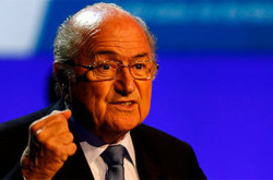 Йозеф Блаттер: «Крымские клубы должны играть в украинских лигах»