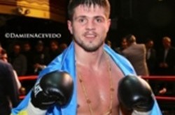 Евгений Хитров уничтожил Вилли Форчуна за 30 секунд