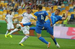 «Олимпик» отбирает очки у «Динамо» на «Олимпийском»