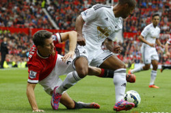 «Суонси» шокирует МЮ на старте АПЛ