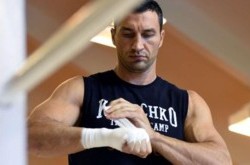 Кличко не сможет провести бой с Пулевым