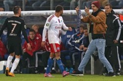 Болельщик «Гамбурга» ударил Рибери прямо во время матча