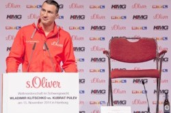 Кличко не отреагировал на отсутствие Пулева на пресс-конференции