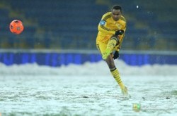 Жажа сделал хет-трик и подарил победу «Металлисту»