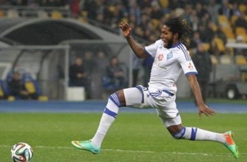 «Динамо» побеждает в заснеженной Полтаве