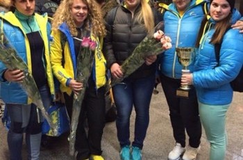 Украинские юниорки – лидеры чемпионата Европы по тяжелой атлетикеs