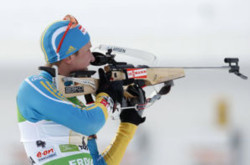 Украинец взял серебро на Кубке мира по биатлону