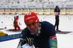 Украинский биатлонист выигрывает индивидуальную гонку в Обертиллахе