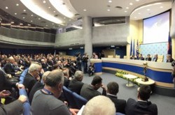 Официально. Коньков останется президентом ФФУ до марта 2015 года