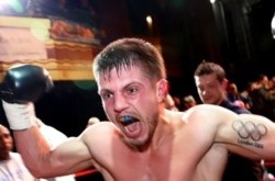 Хитров уничтожает Луисхоума за три раунда