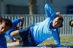 «Днепр» уверенно расправился с корейцами