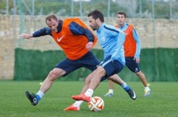 «Днепр» разгромил хорватов в Испании