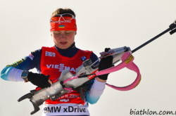 Бондарь «порвала» почти всех, Домрачева отобрала желтую майку