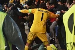 Шовковский спас стюарда от разъяренных фанатов