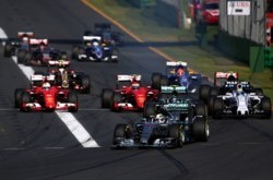 Формула-1. Хэмилтон без борьбы побеждает на Гран-при Австралии