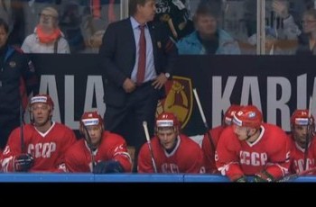 Сборная России по хоккею вышла на матч против Финляндии в форме СССР