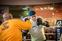 Усик и Князев провели открытую тренировку