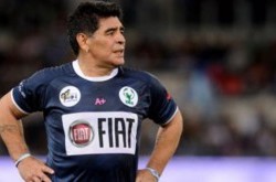 Марадона хочет заменить Блаттера в ФИФА