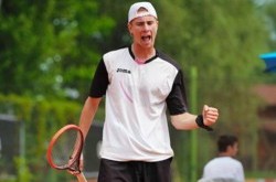 Украинский теннисист выиграл турнир в Москве