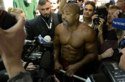 Бриггс устроил потасовку с Кличко