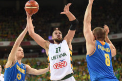 Евробаскет-2015. Украине не хватило одного броска для победы над Литвой